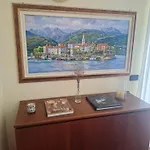 Guest house Isabella: Lakefront With Park View Balcony Stresa