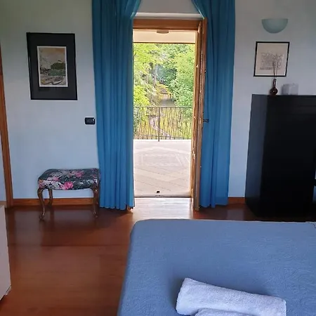 L'ortensia Della Isabella, Con Vista Lago, Balcone Sul Parco E Bagno Esclusivo All'esterno Della
