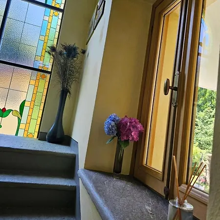 Lake View Ortensia Room With Balcony And Private Bathroom At Villa Isabella Stresa Retreat Ages 6 Plus