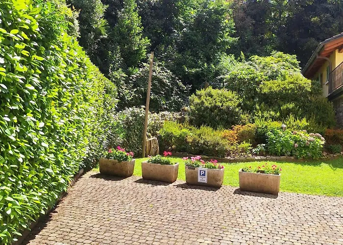 Konukevi The Ortensia, Our With View, Spacious Park-facing Balcony And Private External Bathroom At The Isabella 3*