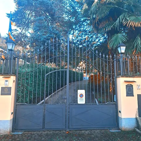بيت ضيافة L'ortensia Della Isabella, Con Vista Lago, Balcone Sul Parco E Bagno Esclusivo All'esterno Della ستريزا