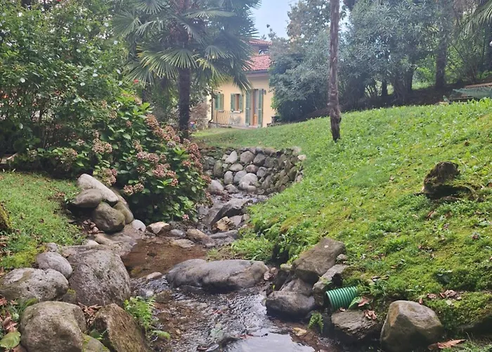 The Ortensia, Our With View, Spacious Park-facing Balcony And Private External Bathroom At The Isabella Pensión